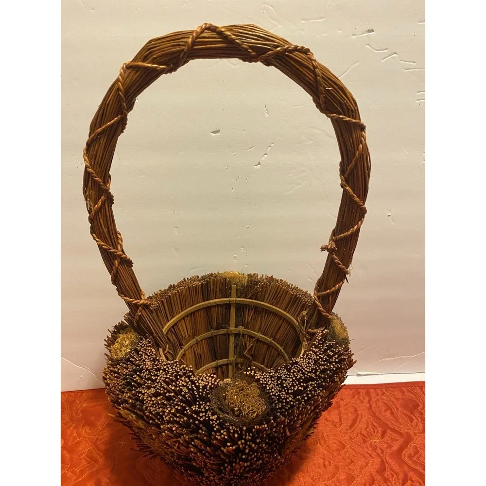 Vintage Handmade Pine Needle Basket‎ Medium Decorative Straw Dark Light Folk Art
